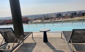 Ellipse Waterfall Luxurious Unit